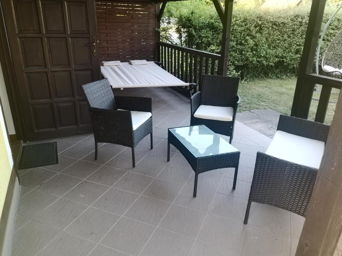Apartament Ogrodowa Frombork Exterior photo